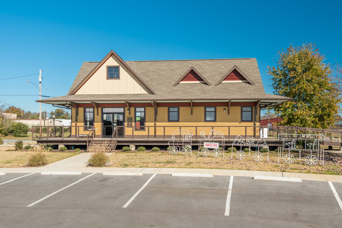 Exterior Shot of Sweetwater Visitors Center