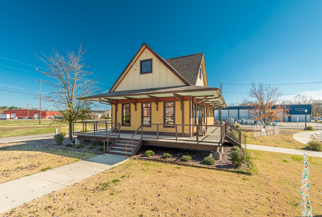 Exterior Shot of Sweetwater Visitors Center